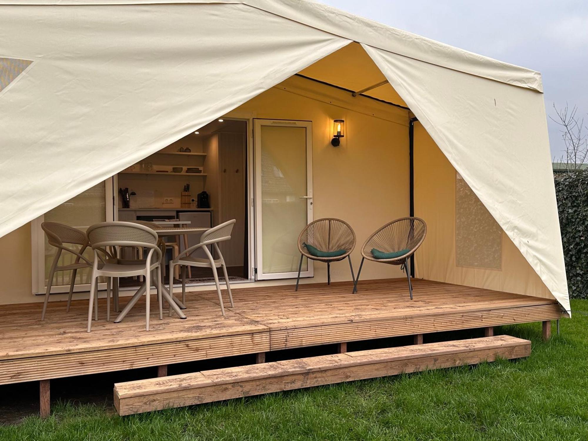 Glamping De Hof Van Eeden Warmond Exterior photo